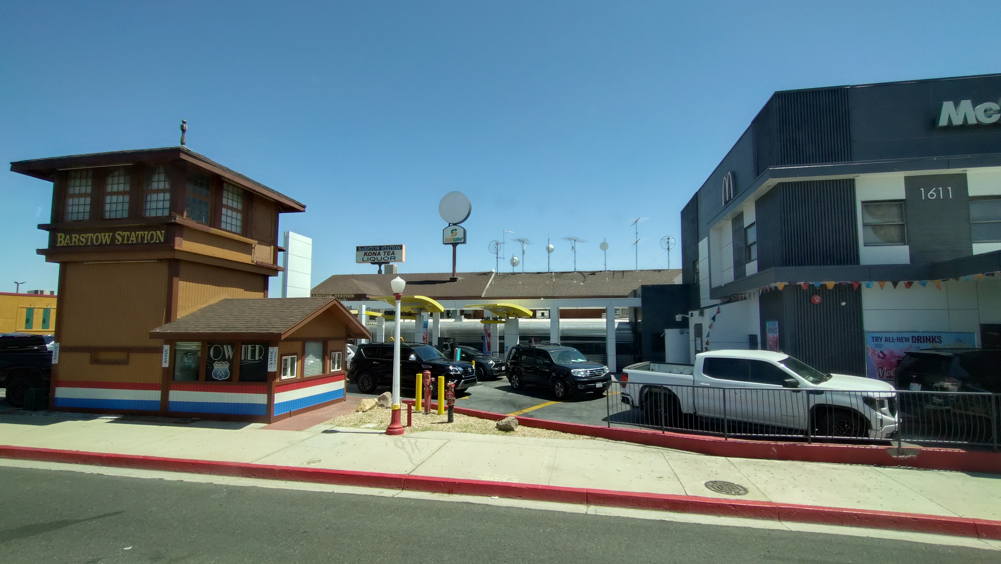 (2026-05-25) Barstow 的休息站