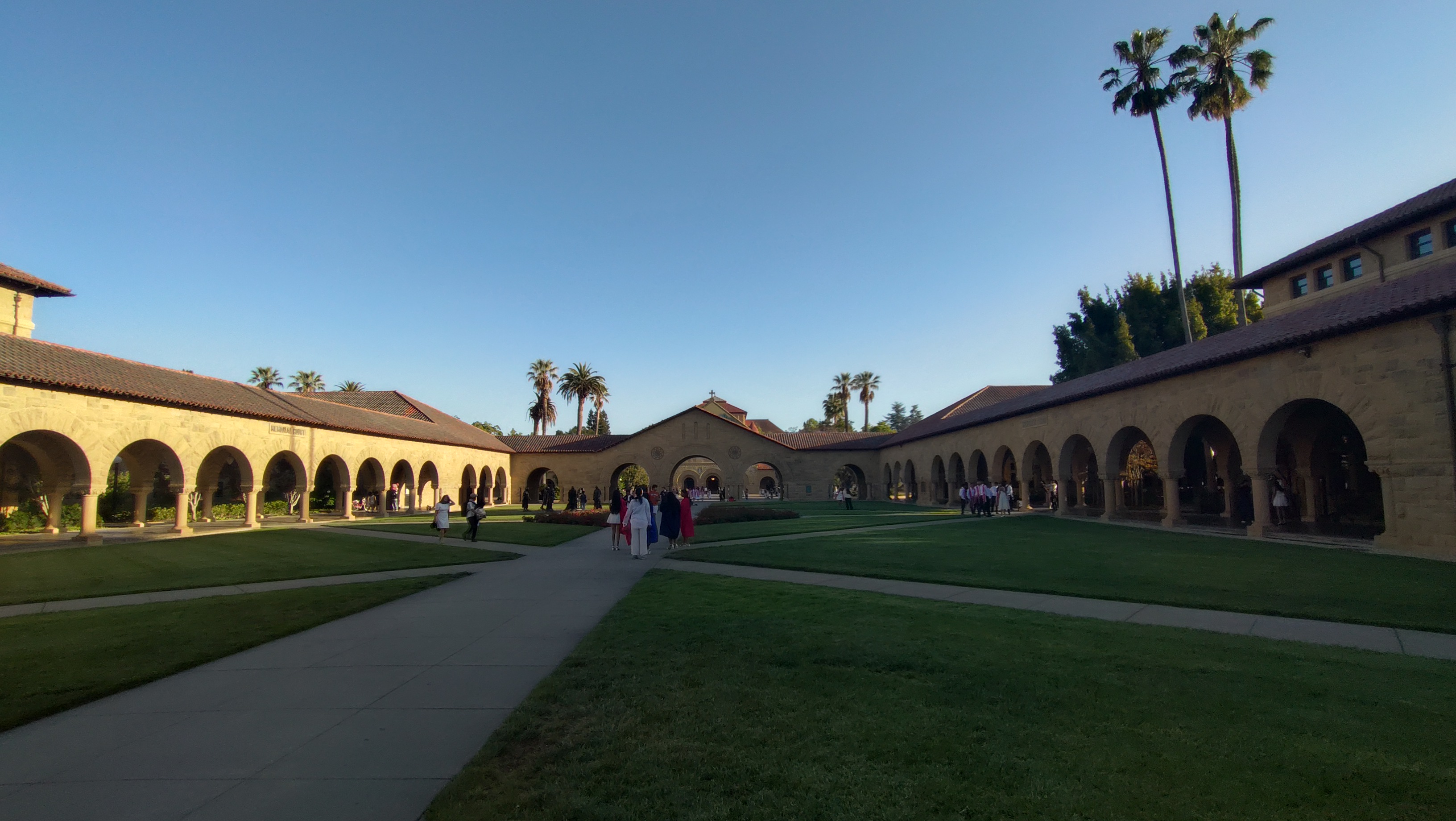 (2026-05-30) Stanford University 的中庭。