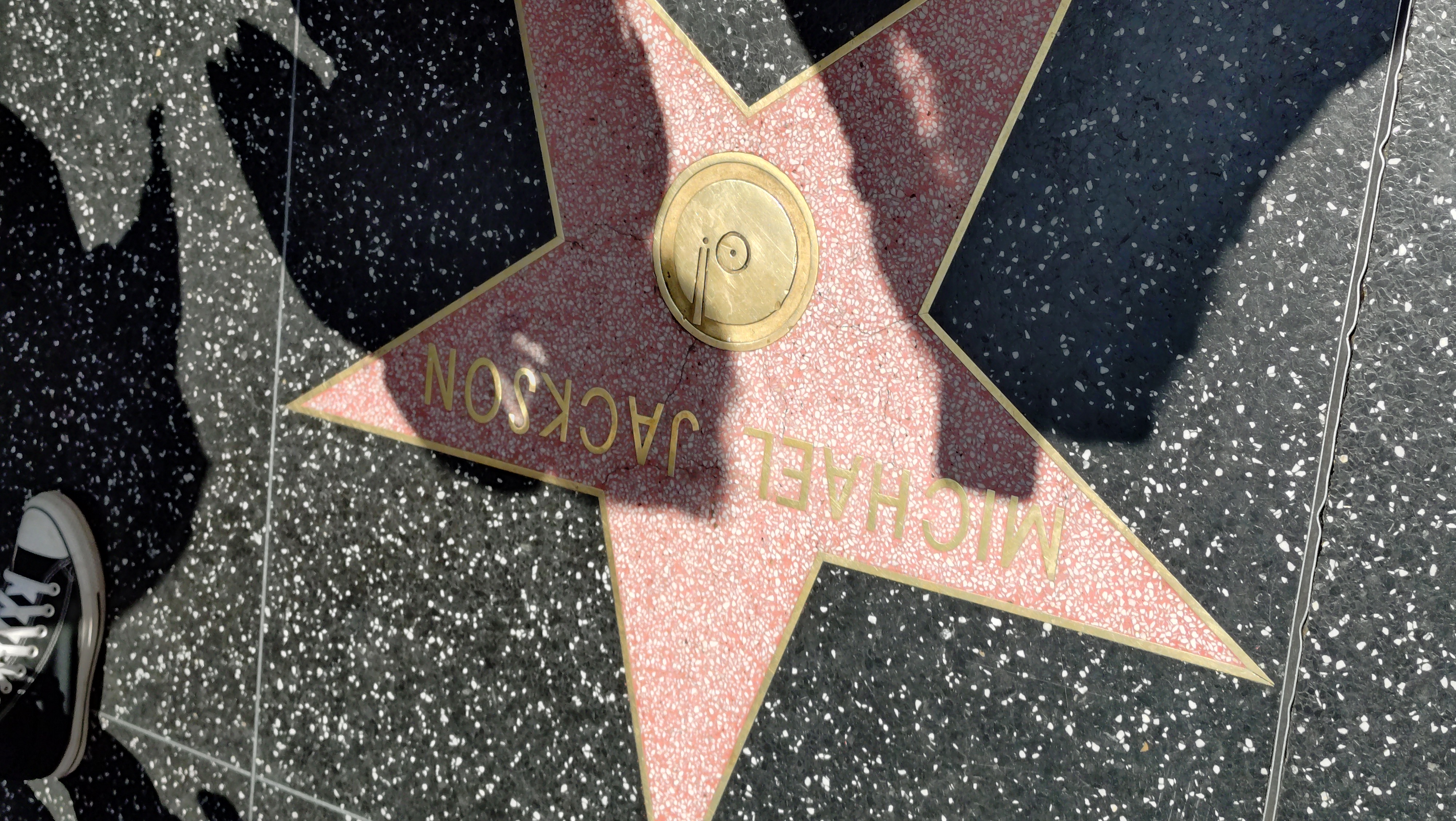 (2026-06-05) Michael Jackson 的星星地磚。