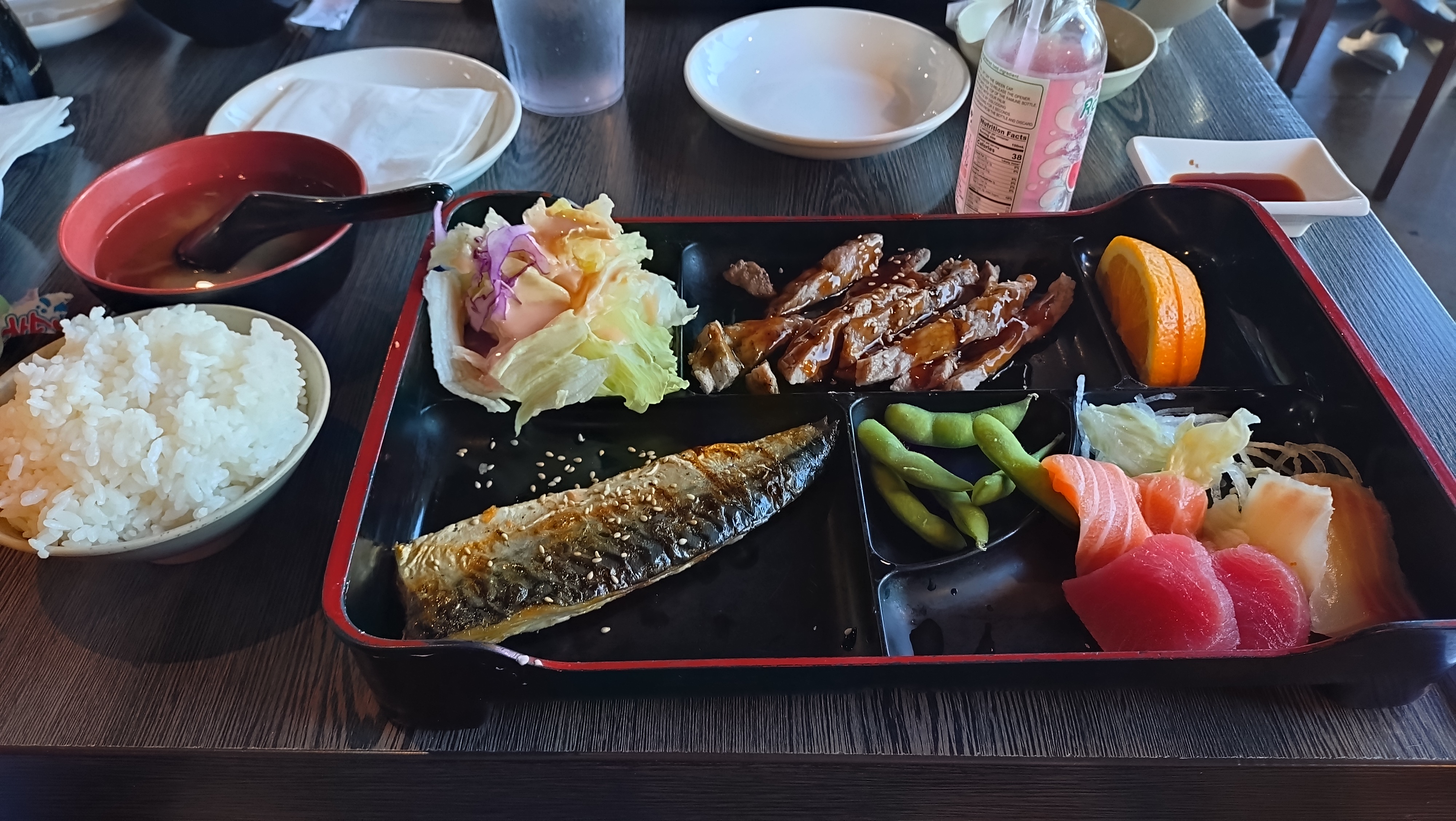(2026-05-31) Manteca 附近的（美式）日本料理，其實我覺得生魚片蠻好吃的 🍣